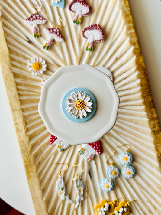 Daisy Badge Reel
