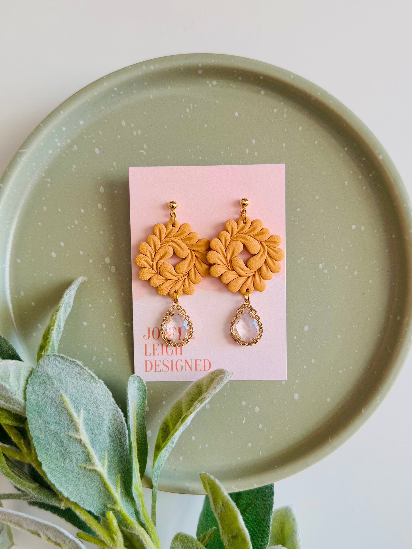 Foliage Cutout Earrings