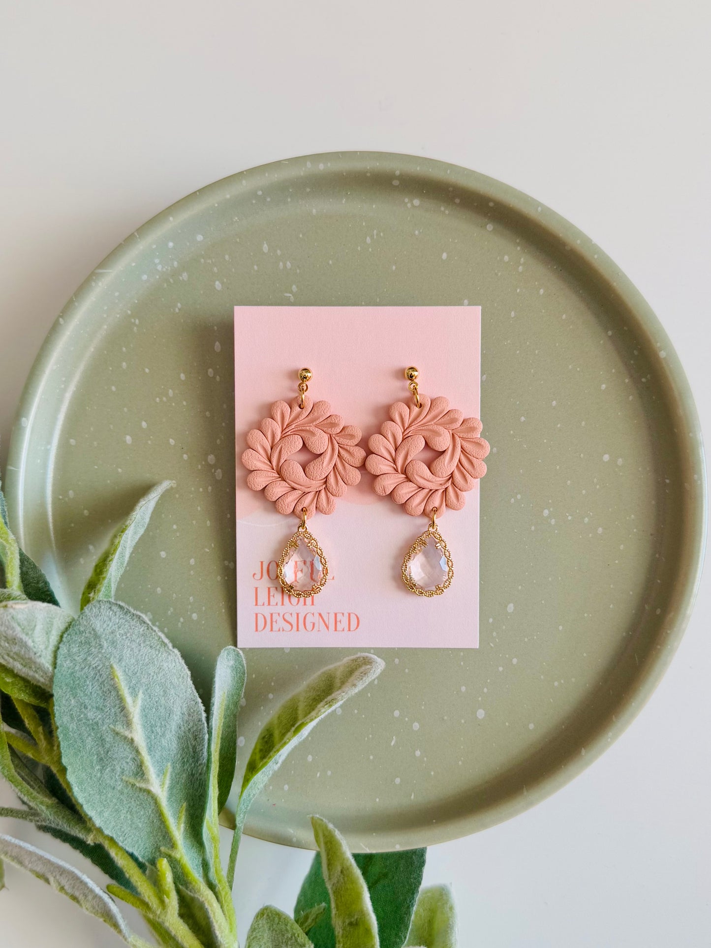 Foliage Cutout Earrings