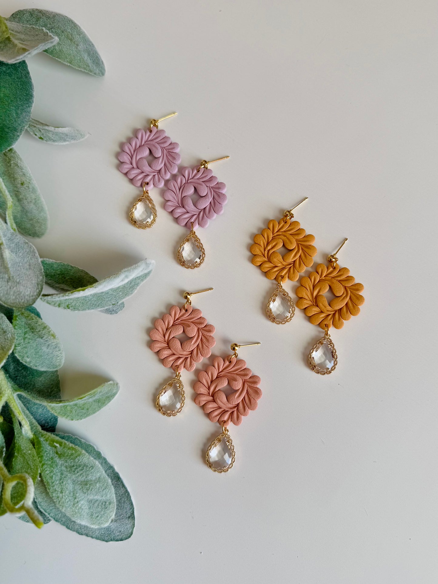 Foliage Cutout Earrings