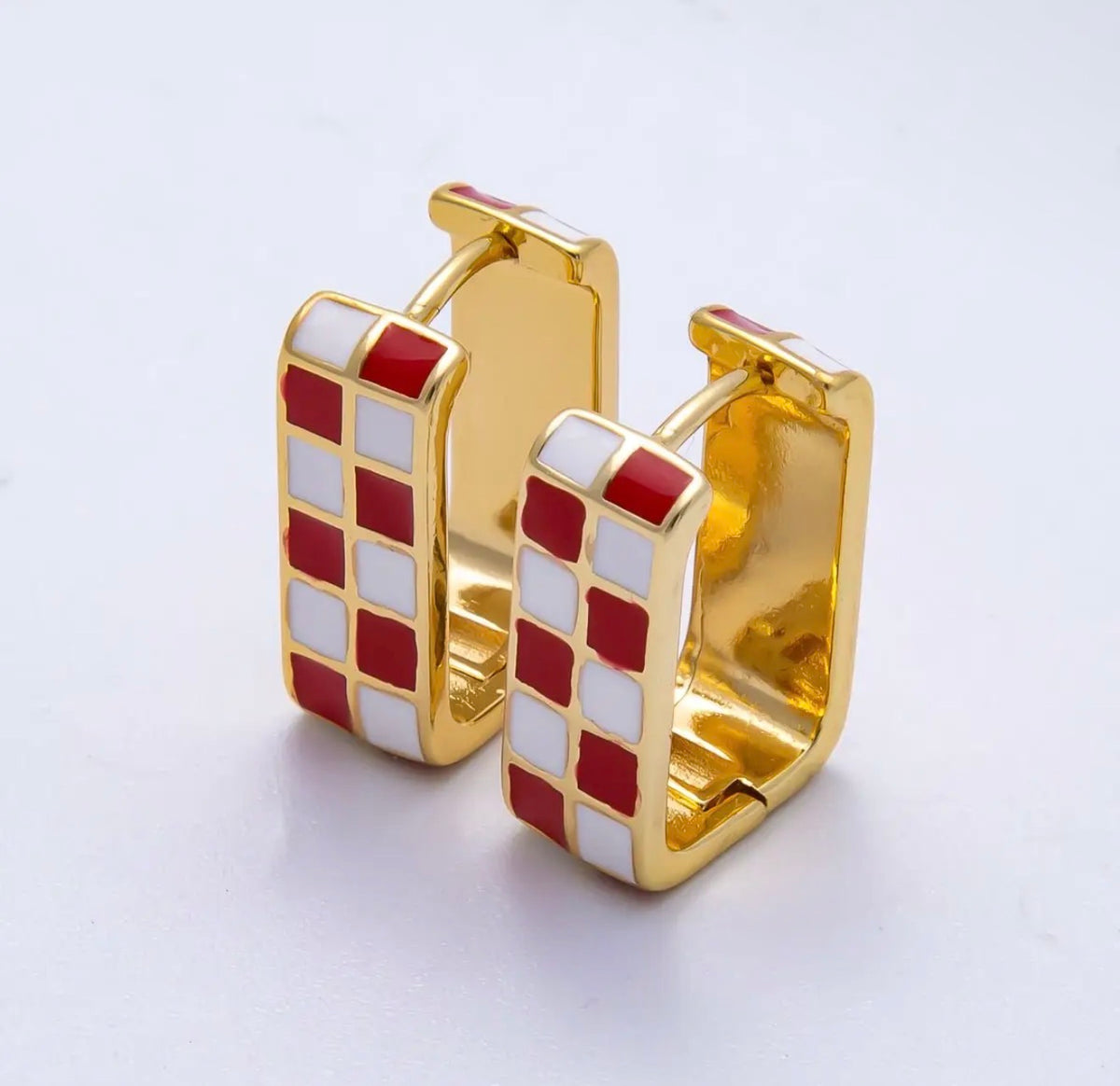 Checkered Rectangle Huggies
