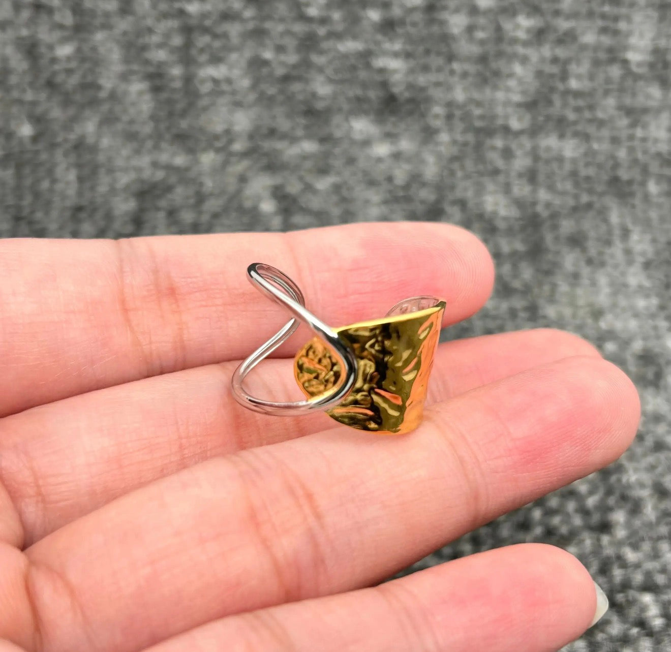 Two Tone Hollow Ring