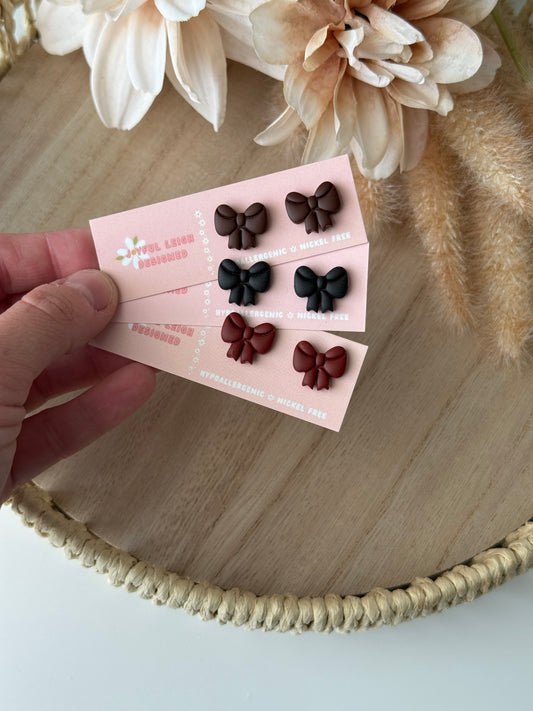 Small Bow Studs